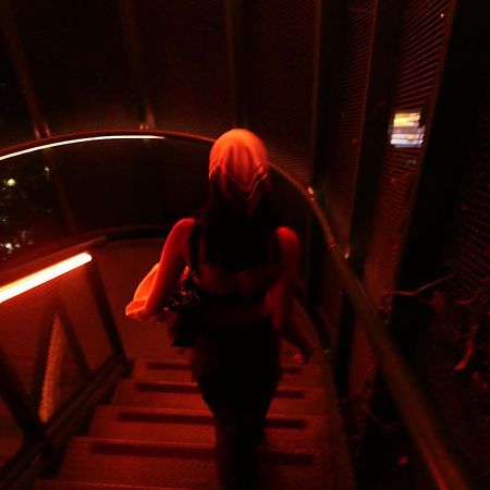 The Click Clack Hotel Medellin Ngoại thất bức ảnh Stairs at the station