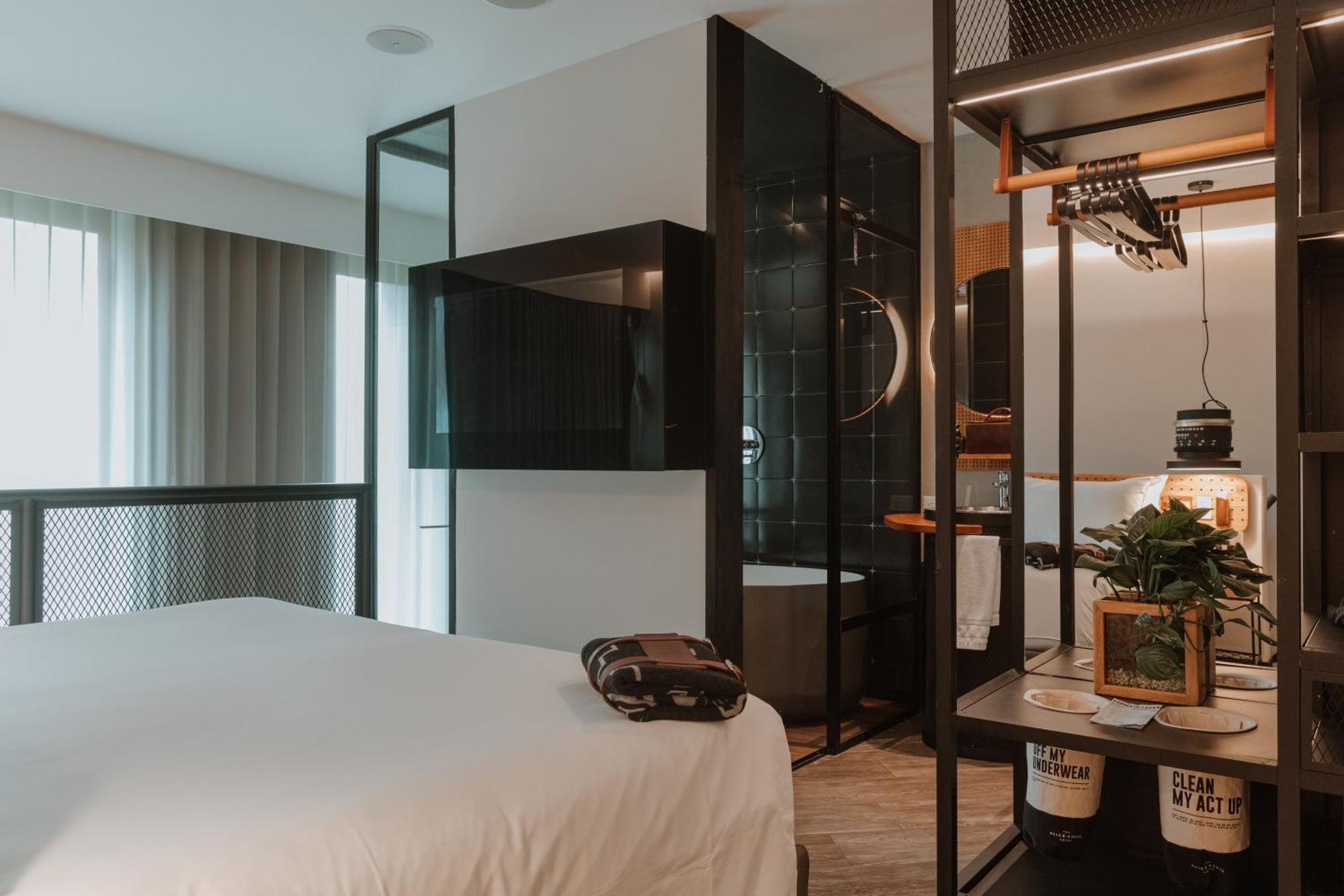 The Click Clack Hotel Medellin Ngoại thất bức ảnh A room at the hotel