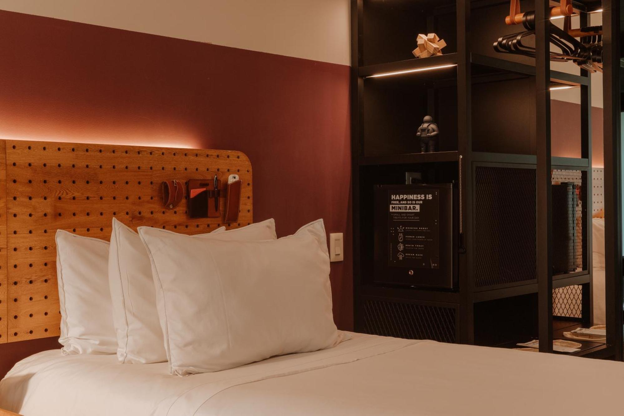 The Click Clack Hotel Medellin Ngoại thất bức ảnh A room at the hotel