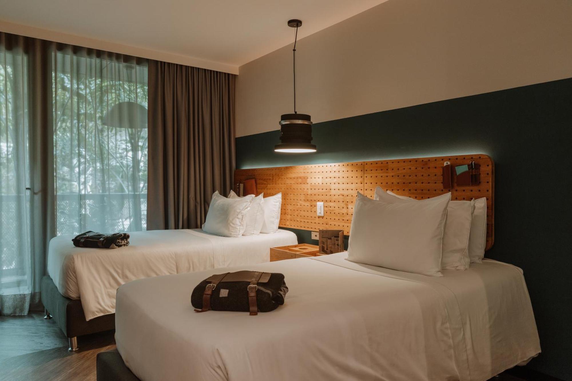 The Click Clack Hotel Medellin Ngoại thất bức ảnh A room at the hotel