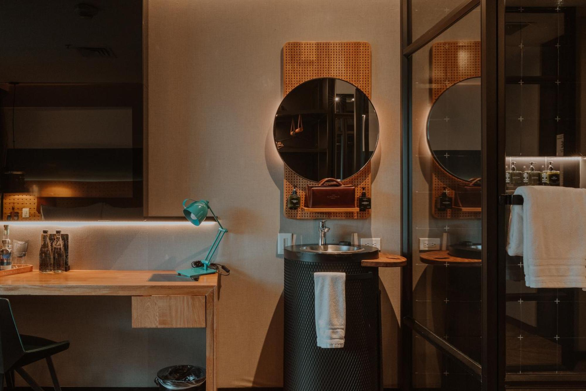 The Click Clack Hotel Medellin Ngoại thất bức ảnh Bathroom at the Hotel