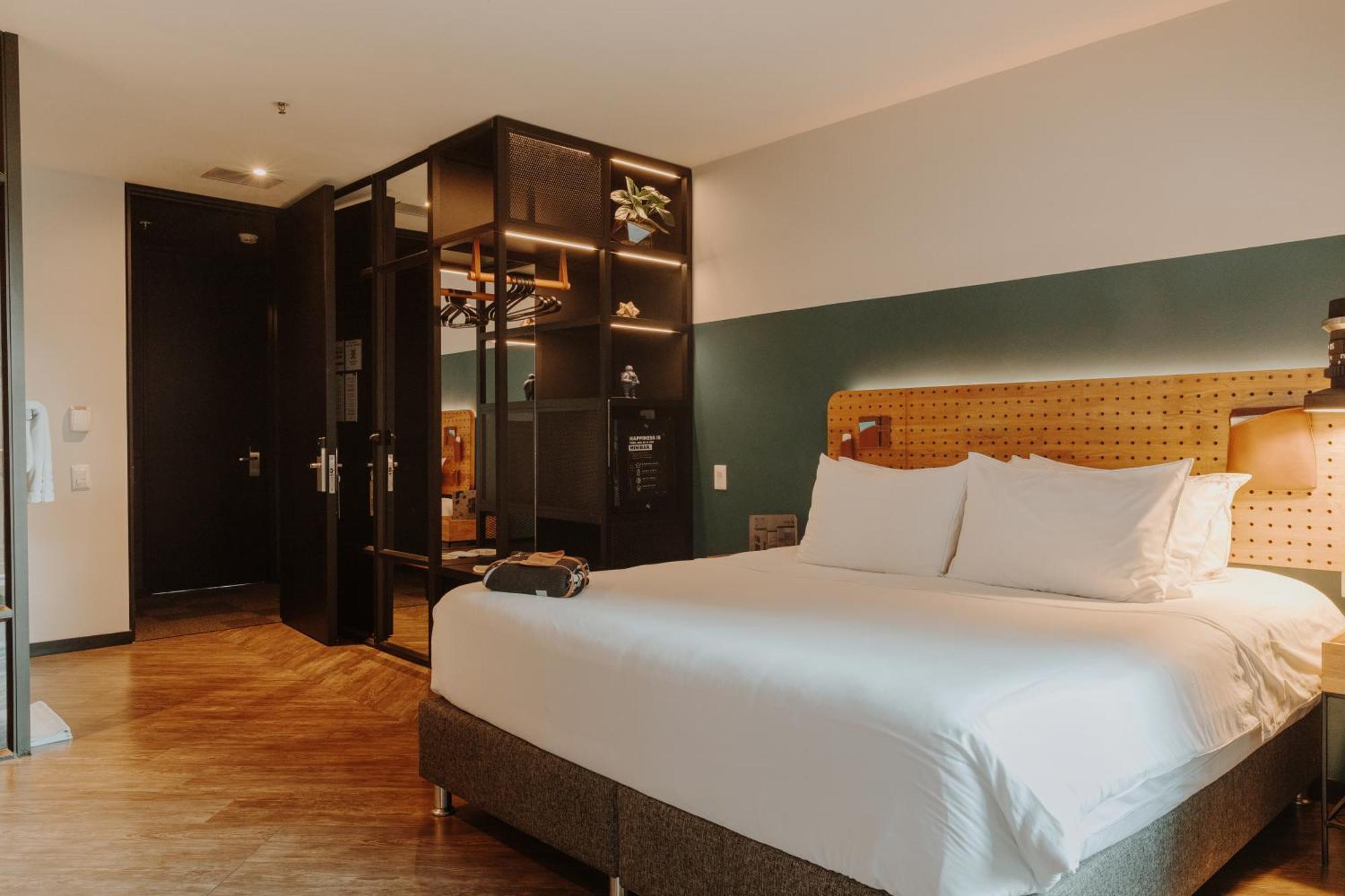 The Click Clack Hotel Medellin Ngoại thất bức ảnh Deluxe Room