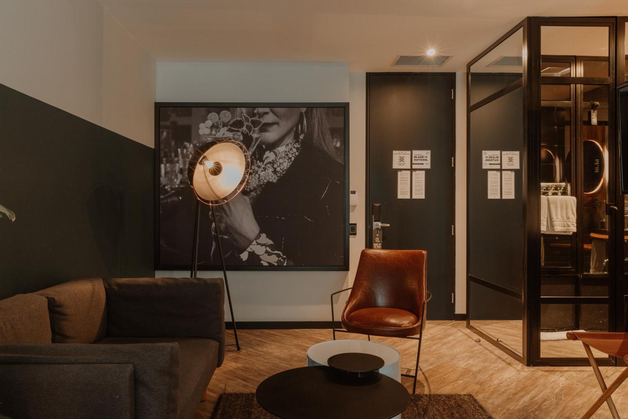 The Click Clack Hotel Medellin Ngoại thất bức ảnh A room at the hotel